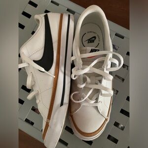 Nike Court Legacy 6.5Y